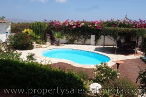 Villa te koop in Cuevas Del Almanzora met zwembad